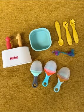 Baby Feeding Set with Colorful Silicone Feeders